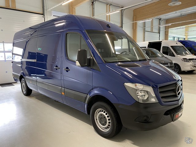 Mercedes-Benz Sprinter 2