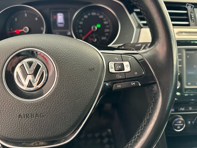 Volkswagen Passat 19