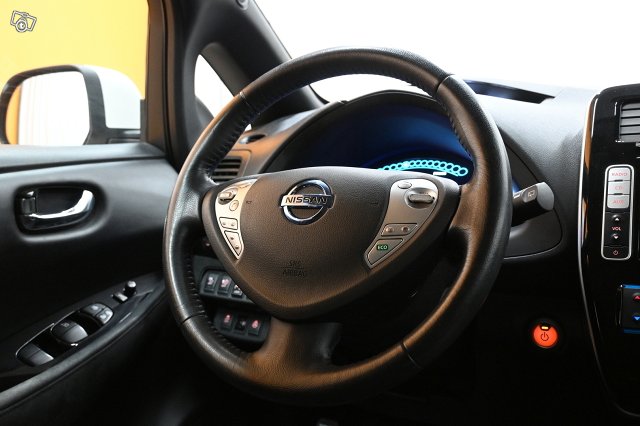 Nissan Leaf 16