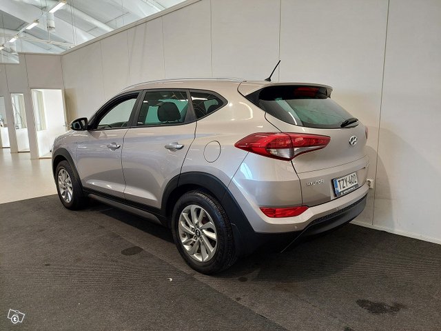 Hyundai Tucson 4