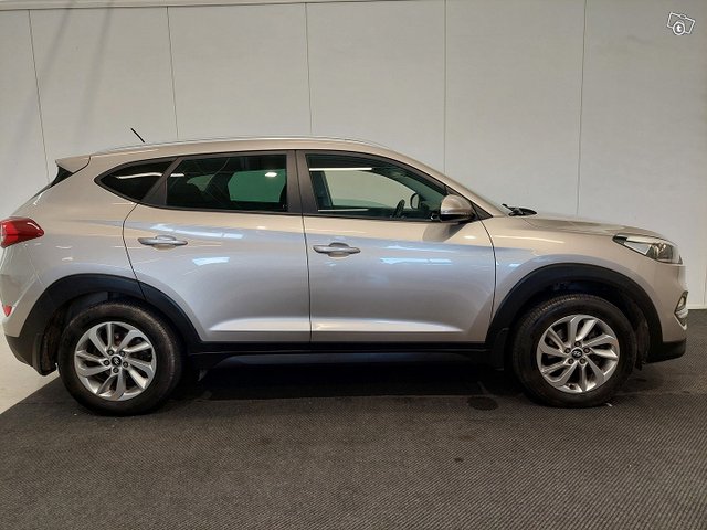 Hyundai Tucson 16