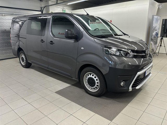 Toyota Proace 4