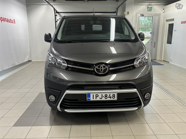 Toyota Proace 5