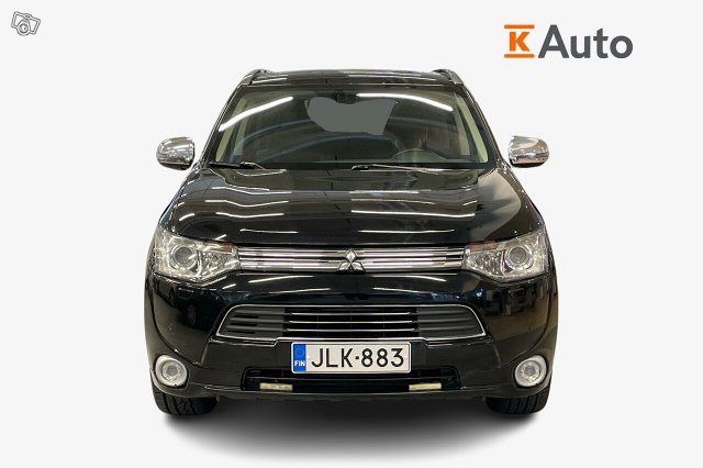 Mitsubishi Outlander PHEV 4