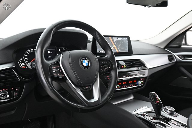 BMW 520 18