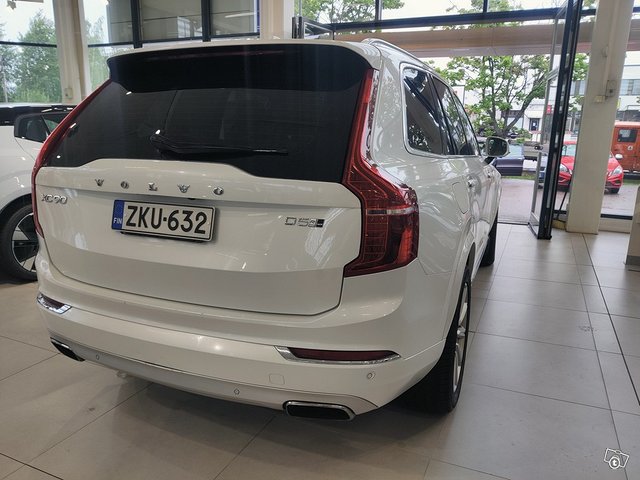 VOLVO XC90 2