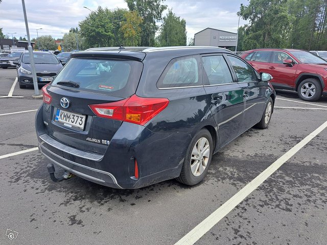 TOYOTA Auris 2