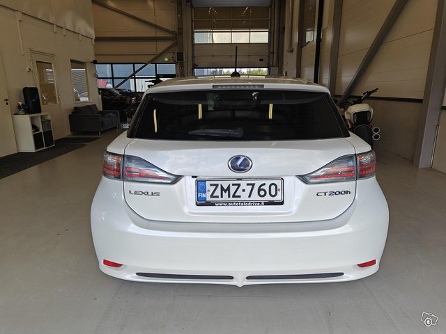 Lexus CT 3