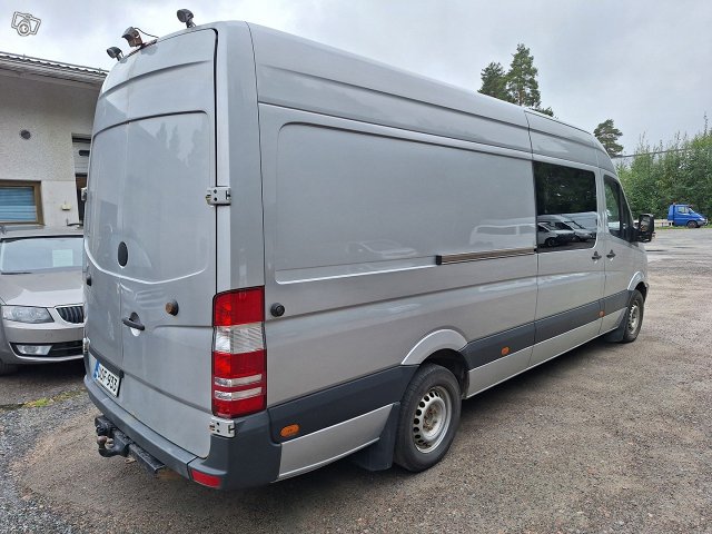 Mercedes-Benz Sprinter 4