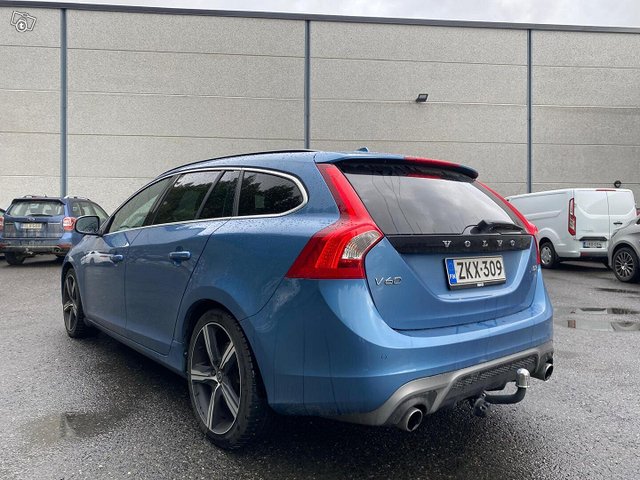 Volvo V60 2