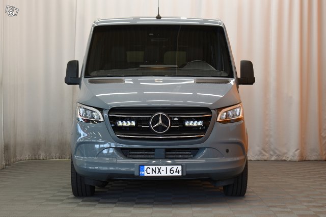 Mercedes-Benz Sprinter 2