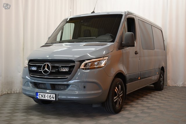 Mercedes-Benz Sprinter 4