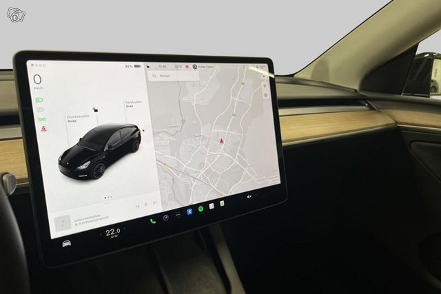 TESLA MODEL Y 15