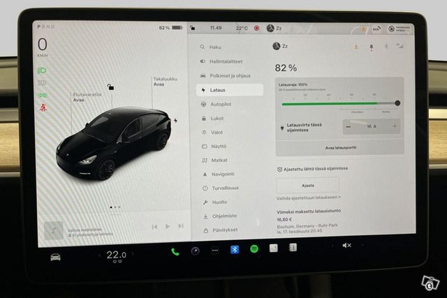 TESLA MODEL Y 19