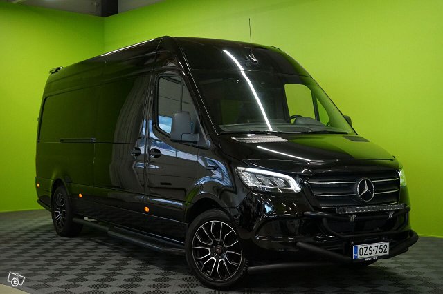 Mercedes-Benz Sprinter 9