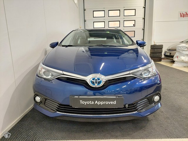 Toyota Auris 6