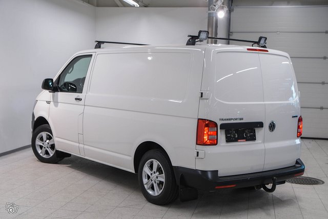 VOLKSWAGEN TRANSPORTER 7