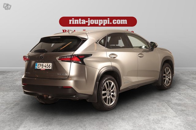 Lexus NX 5