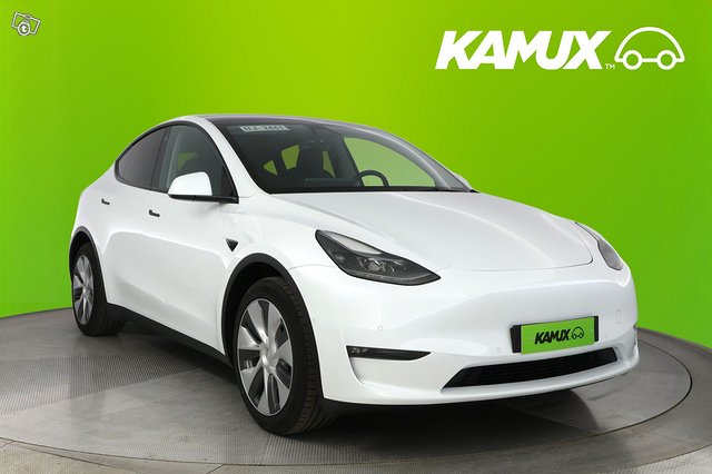 Tesla Model Y 1