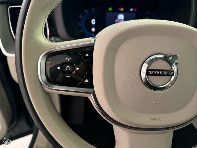 Volvo XC60 18