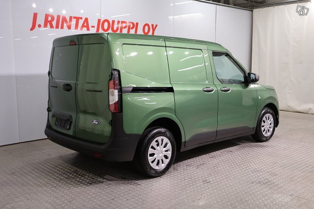 Ford Transit Courier 3