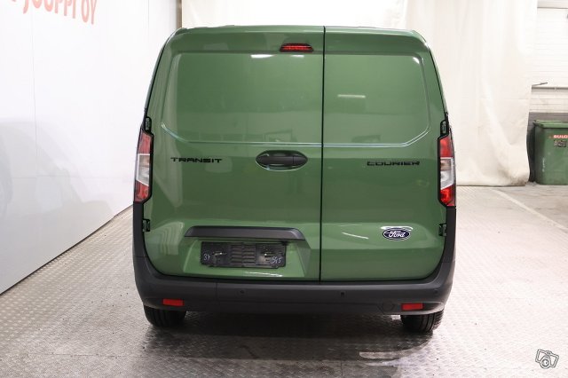 Ford Transit Courier 4