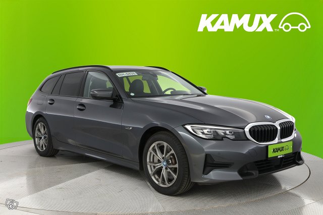 BMW 330e