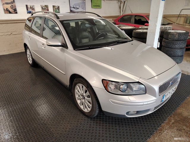 Volvo V50 2