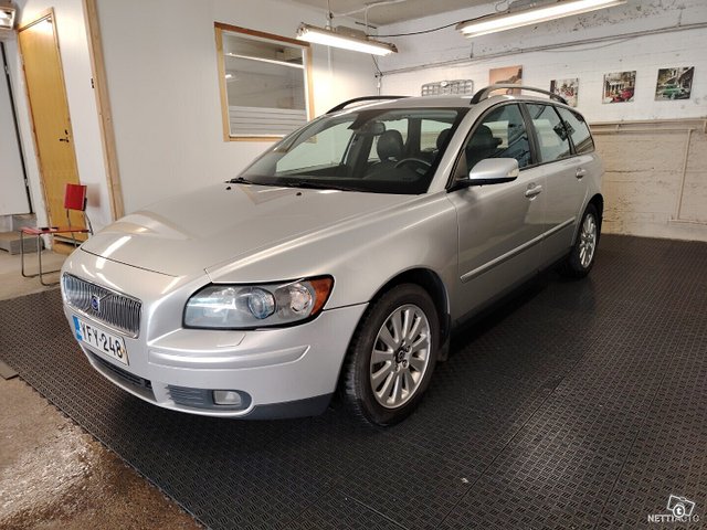 Volvo V50 6