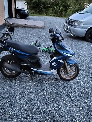 Kymco Super 8, kuva 1