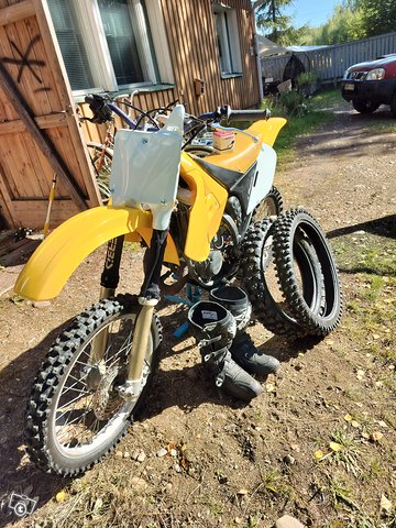 Suzuki rm125 1