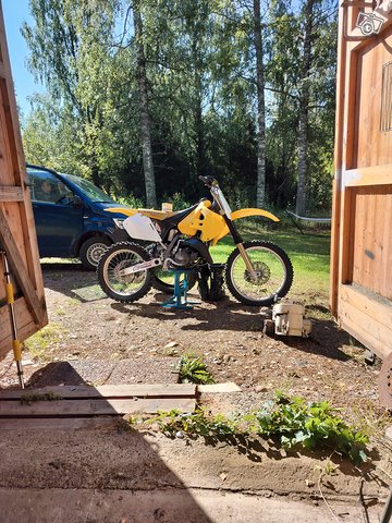 Suzuki rm125 8