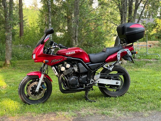 Yamaha FZS 600 -99, kuva 1