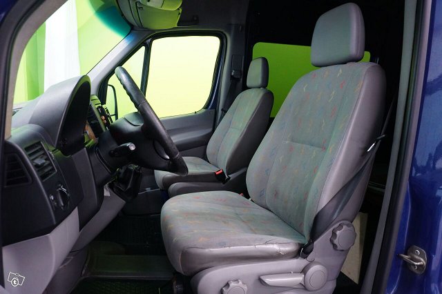 Volkswagen Crafter 9