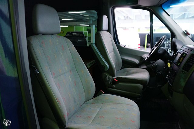 Volkswagen Crafter 12