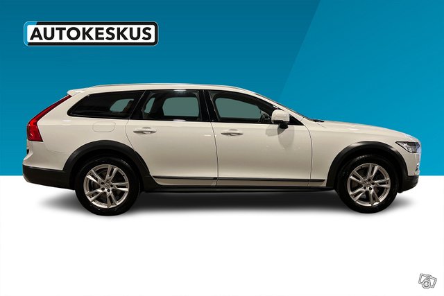 Volvo V90 Cross Country 6