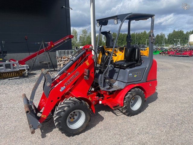 Flexitrac 1126LRF Pienkuormaaja, kuva 1