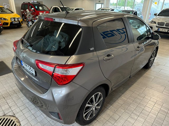 Toyota Yaris 3