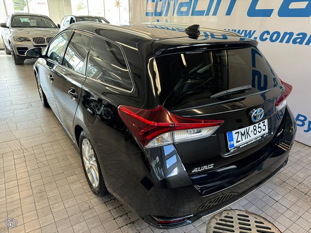 Toyota Auris 2