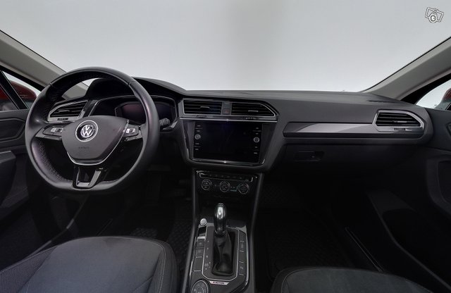 Volkswagen Tiguan 11