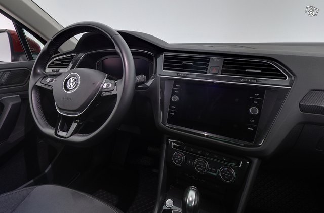 Volkswagen Tiguan 12