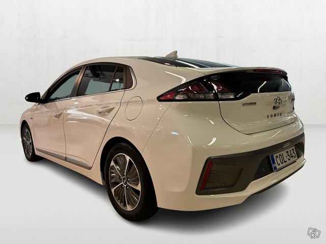 Hyundai IONIQ Plug-in 3