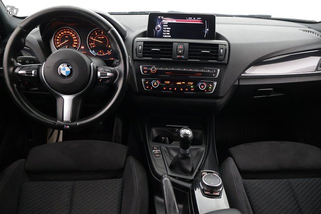 BMW 118 12