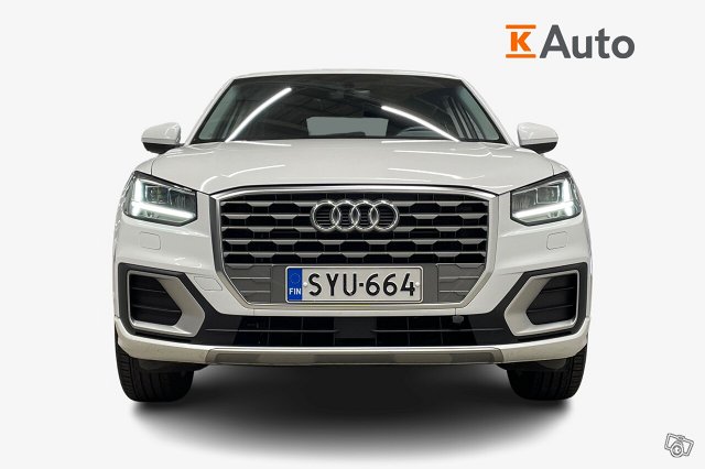 AUDI Q2 4