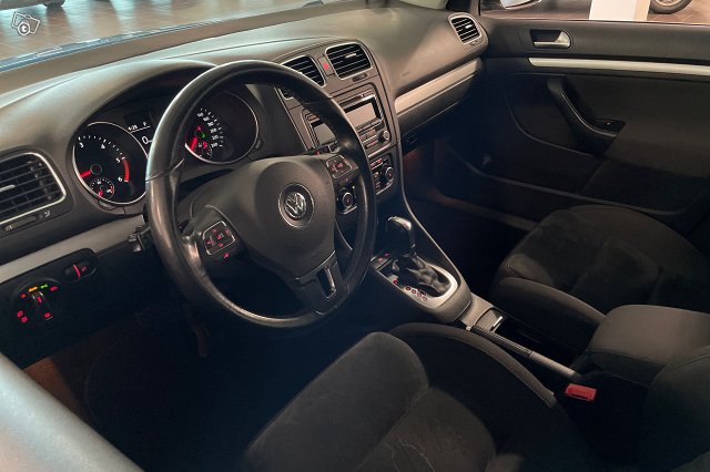 VOLKSWAGEN Golf 6