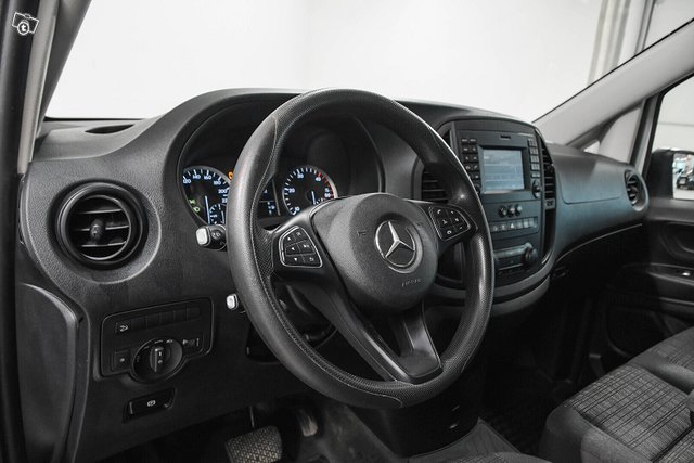 Mercedes-Benz Vito 10