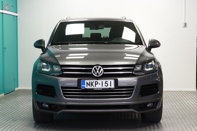 Volkswagen Touareg 7