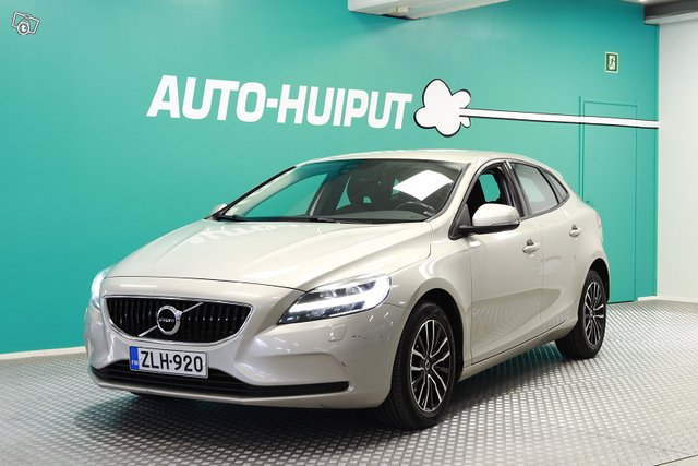 Volvo V40 6