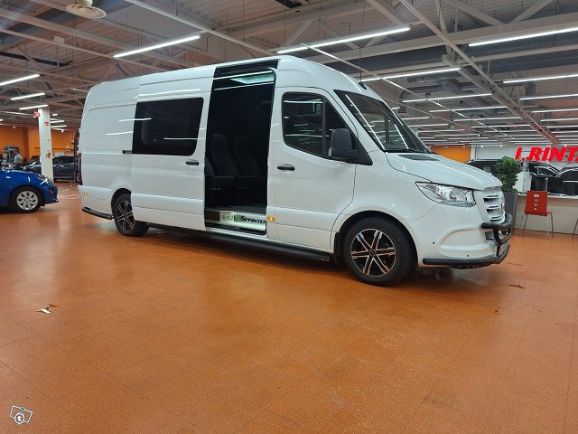 Mercedes-Benz Sprinter 2