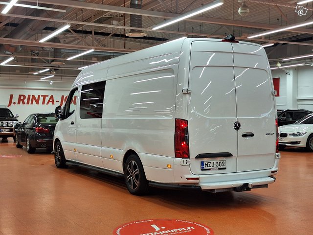 Mercedes-Benz Sprinter 3